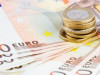 Minimālo algu plānots pacelt līdz 360 eiro
